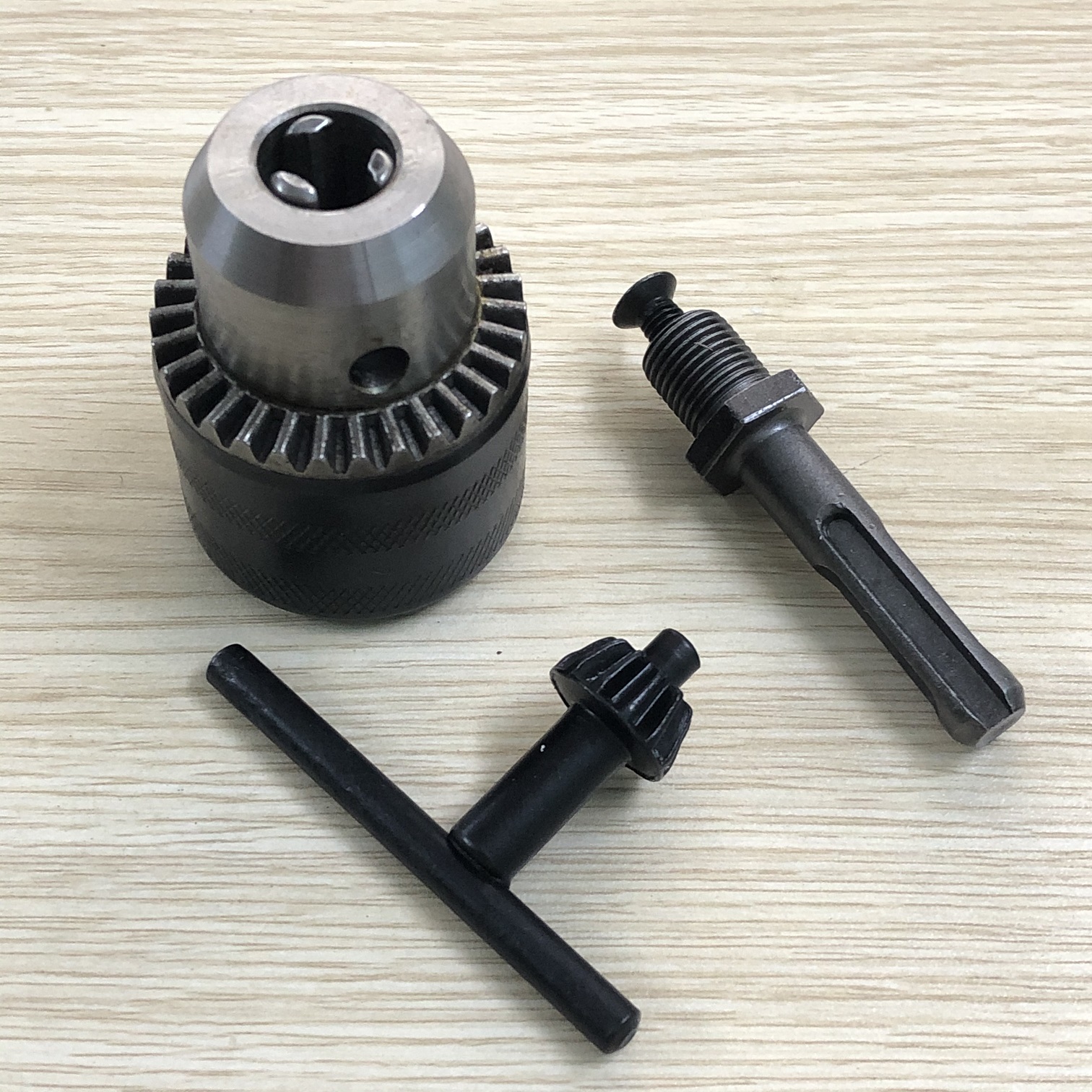 Trục chuyển khoan bê tông chuôi gài thành khoan đầu kẹp thông thường ren 1/2 inch