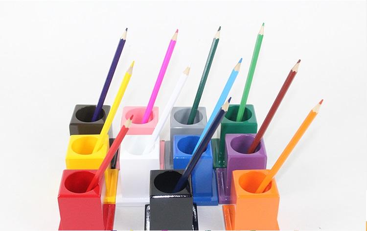 Bộ 11 ống đựng bút chì (Set of 11 colored pencil holders)