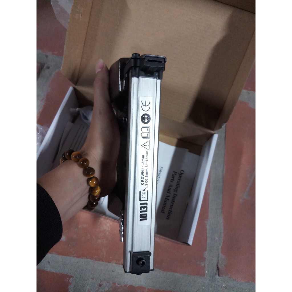Súng bắn đinh, gim U TCK 1013J