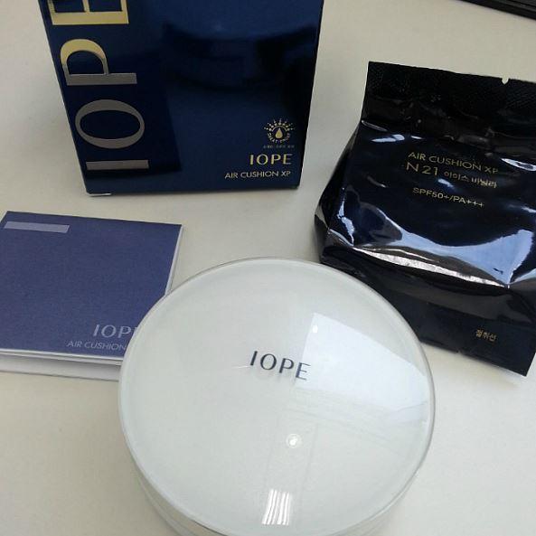 Phấn nước 2 lõi IOPE Air Cushion XP SPF 50