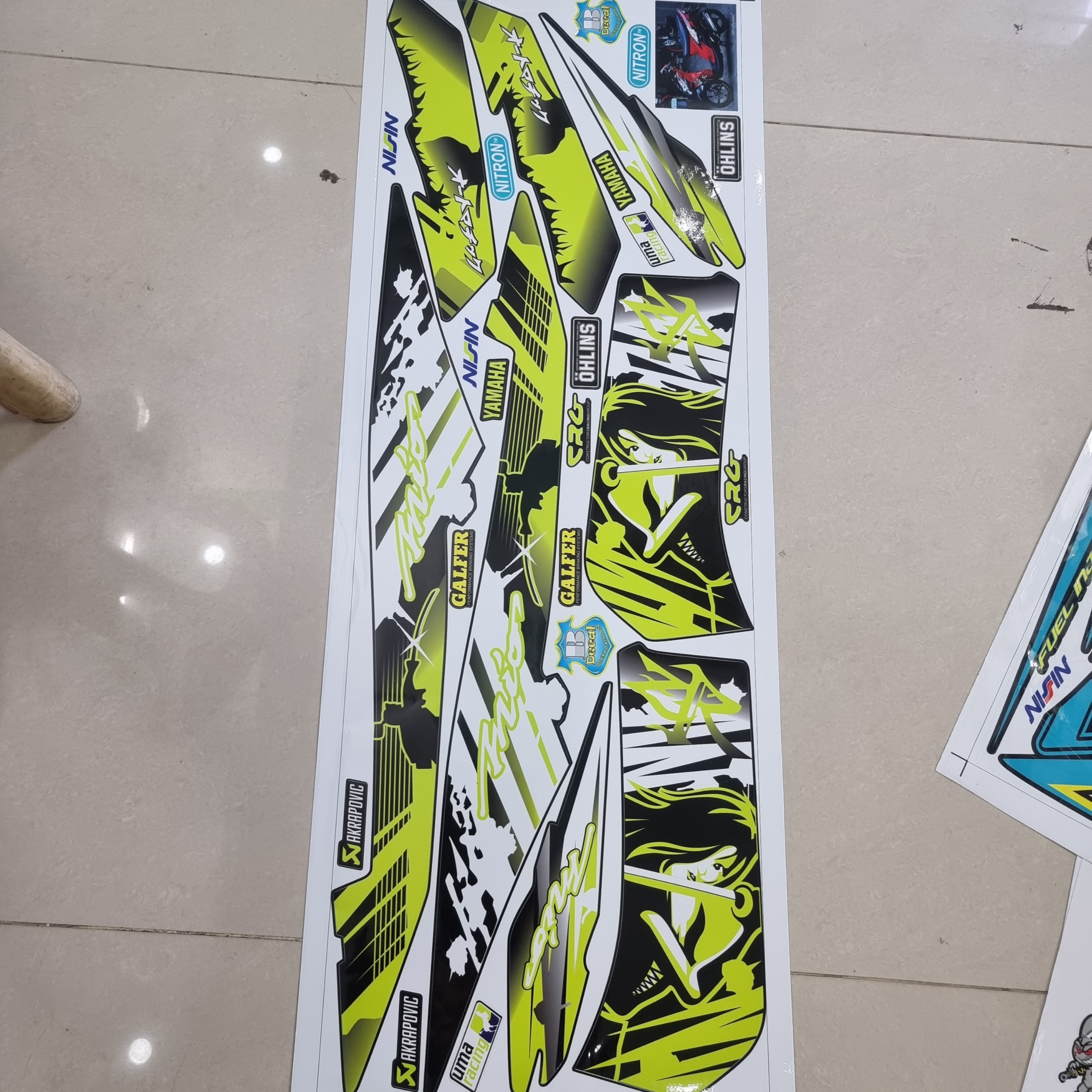 Tem xe mio ultimo yamaha hình cô gái siêu đẹp