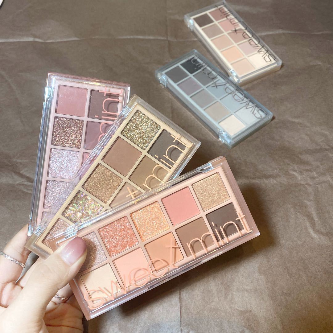 Bảng phấn mắt nhũ lì 10 ô Sweet Mint TI DO
