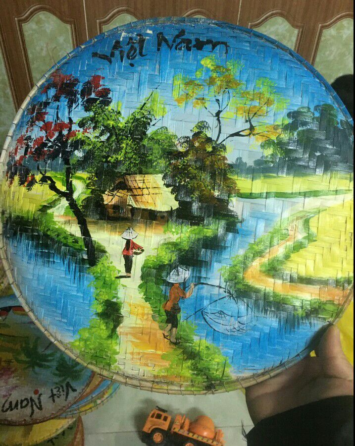 Tranh vẽ trên mẹt tre