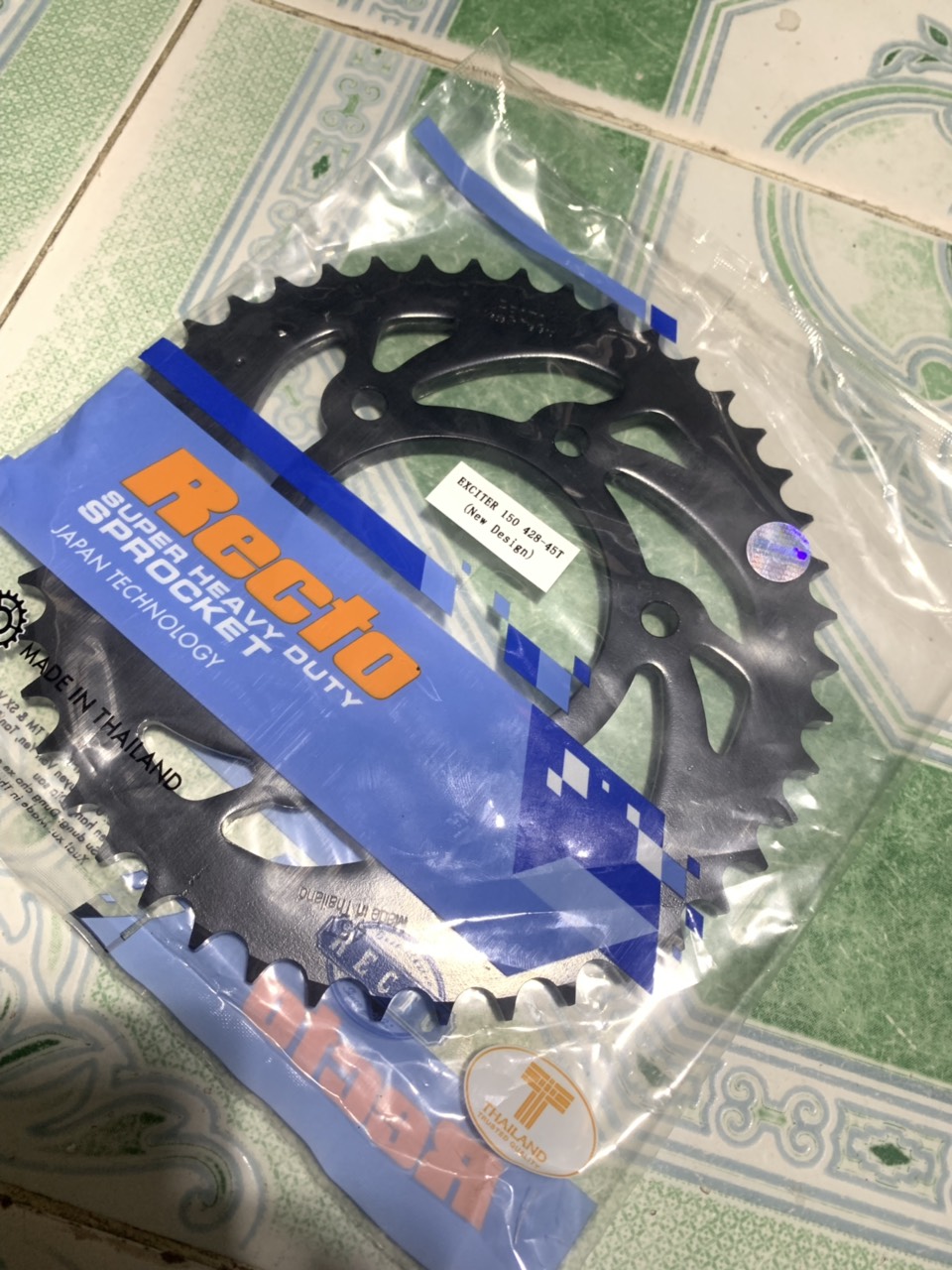 Dĩa 45T xe exciter 150 hiệu recto