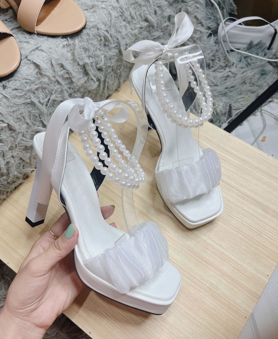 Sandal dây ngọc 12p mẫu mới siêu hot.