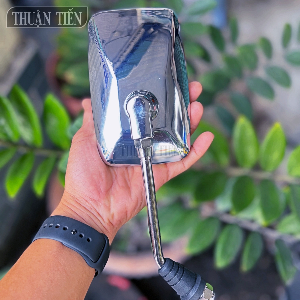 Kính chiếu hậu vuông dùng cho xe Moto, chân kính 10 ly, mặt kính nhựa xi cao cấp