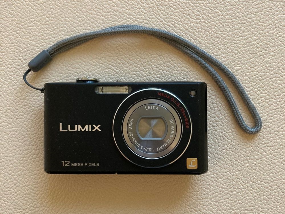 Máy ảnh Panasonic Lumix FX40