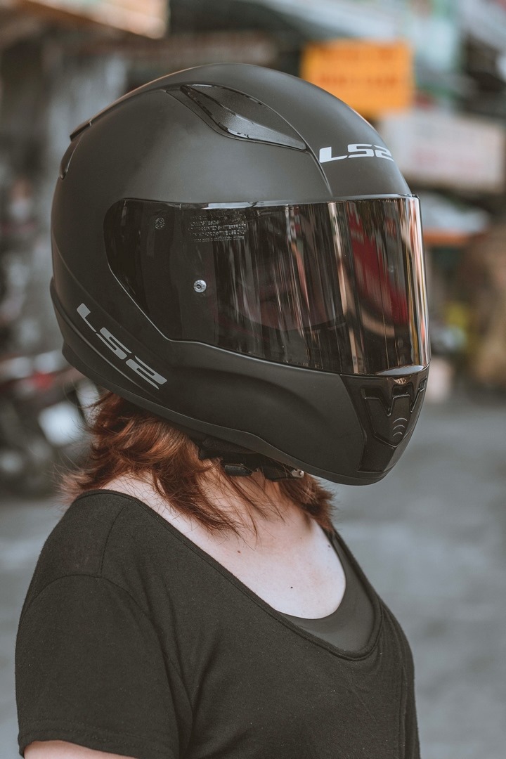 [CHÍNH HÃNG] MŨ BẢO HIỂM FULLFACE LS2 FF353 RAPID ĐEN NHÁM ( Tặng kèm khăn trùm ninja )