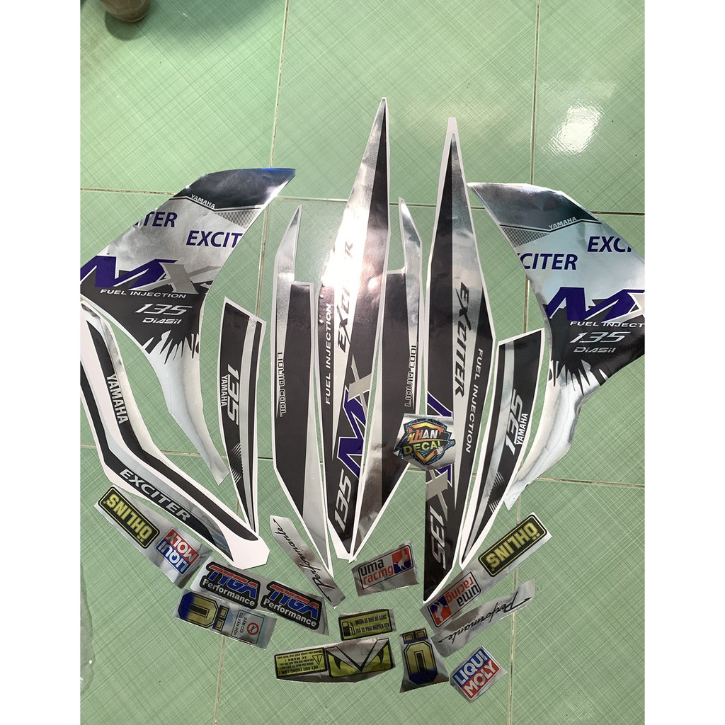 Tem exciter 135 MX bạc đen xanh crom
