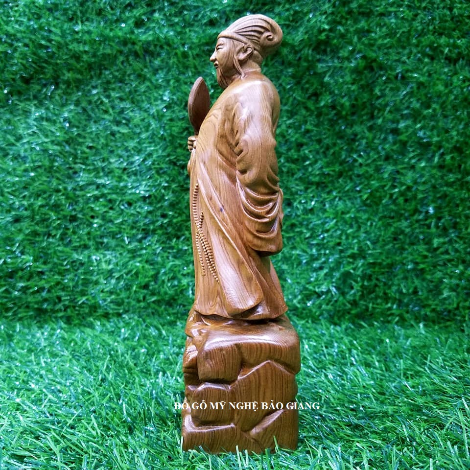 Tượng khổng minh gỗ bách xanh