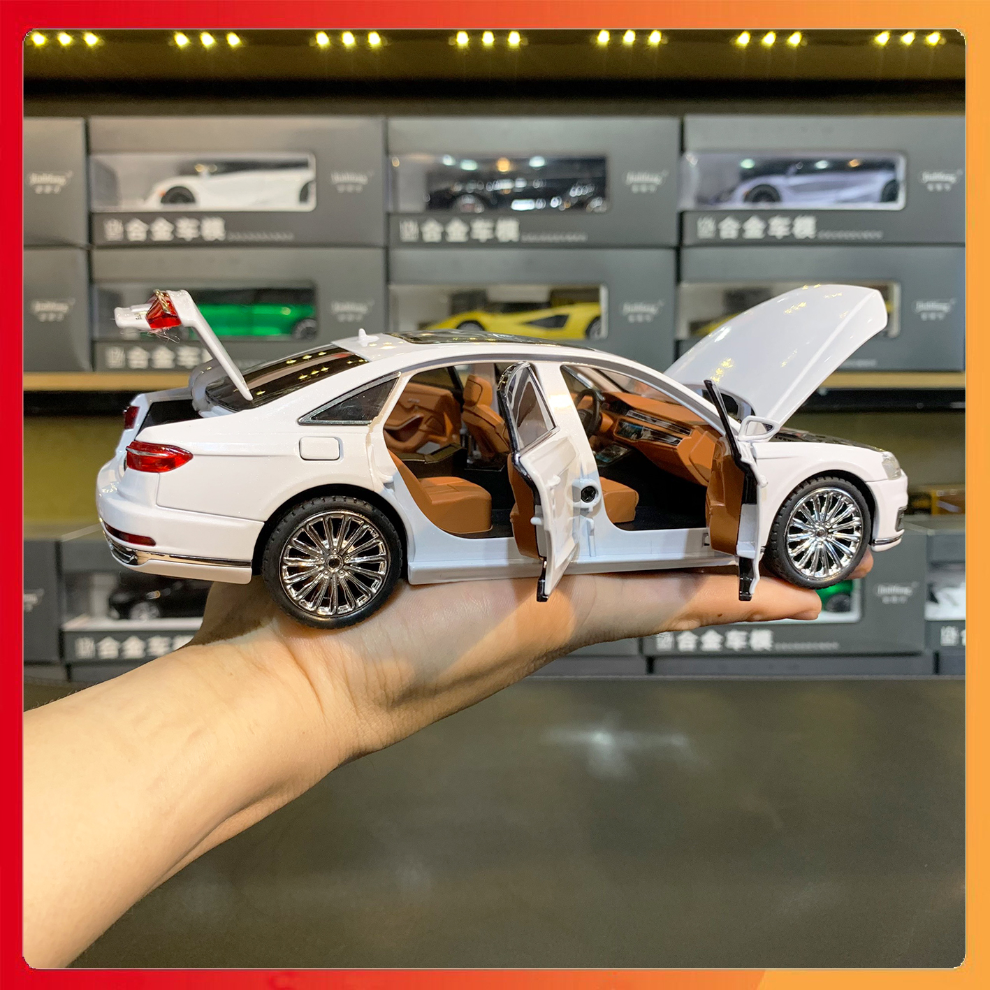 Mô hình xe Audi A8 tỉ lệ 1:24 Chezhi