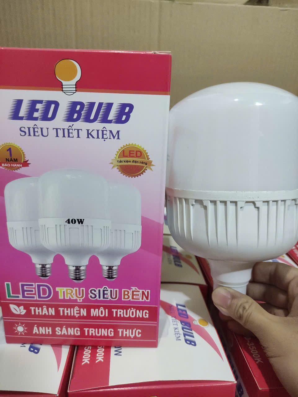 Bóng đèn led 40w ánh sáng vàng 220V/50Hz