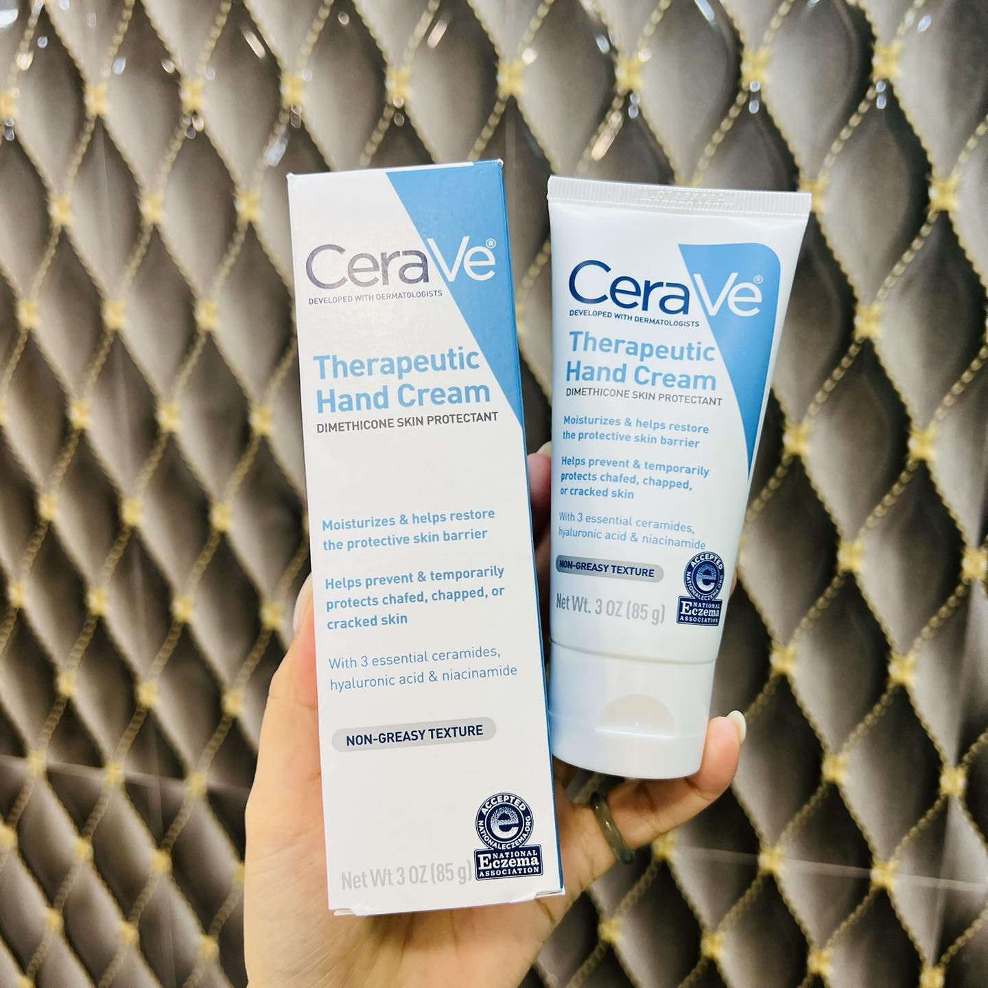 Kem dưỡng tay CRV Therapeutic Hand Cream