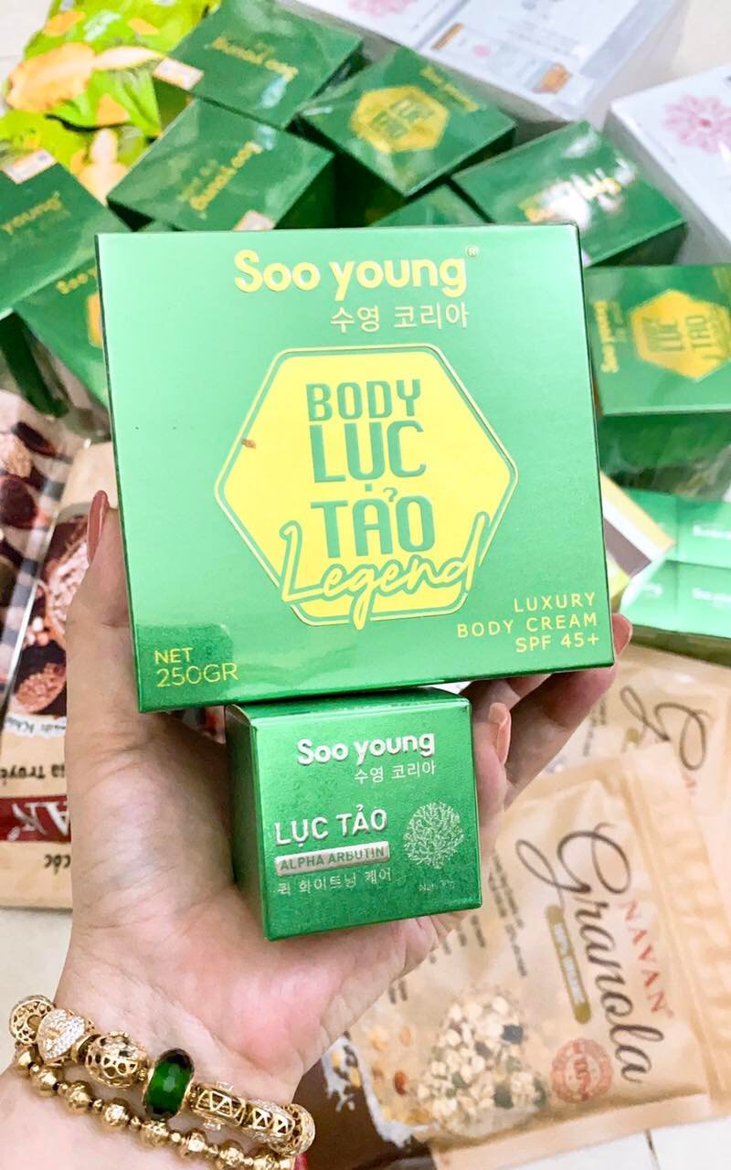 Kem body lục tảo yoo young