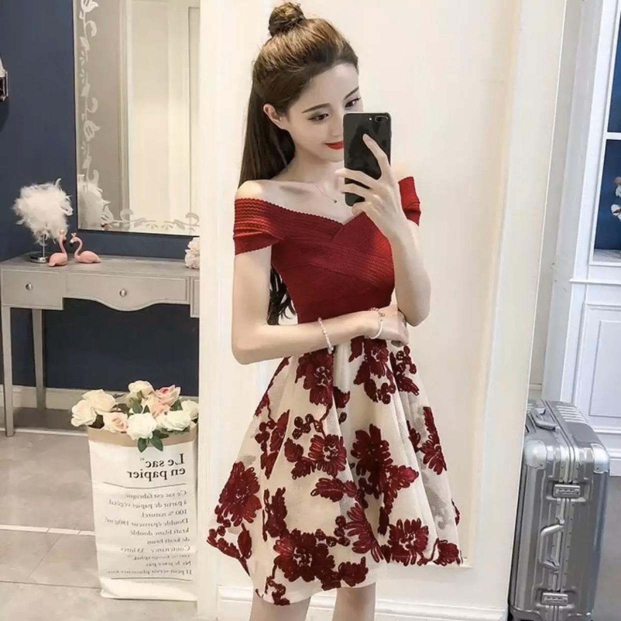 [HCM]ĐẦM XÒE TRỄ VAI THIẾT KẾ HỞ LƯNG - V49