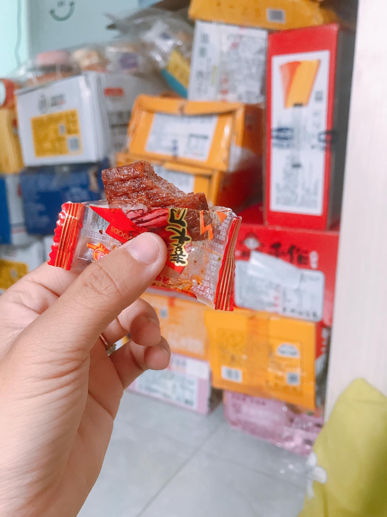 (HÀNG SẴN) Thịt hổ cay 1 bịch 258g / 38 gói nhỏ