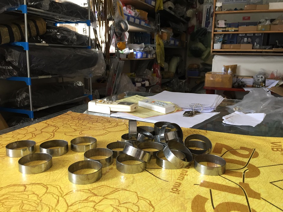 cặp nhẫn chân phuột trước honda 67 -72