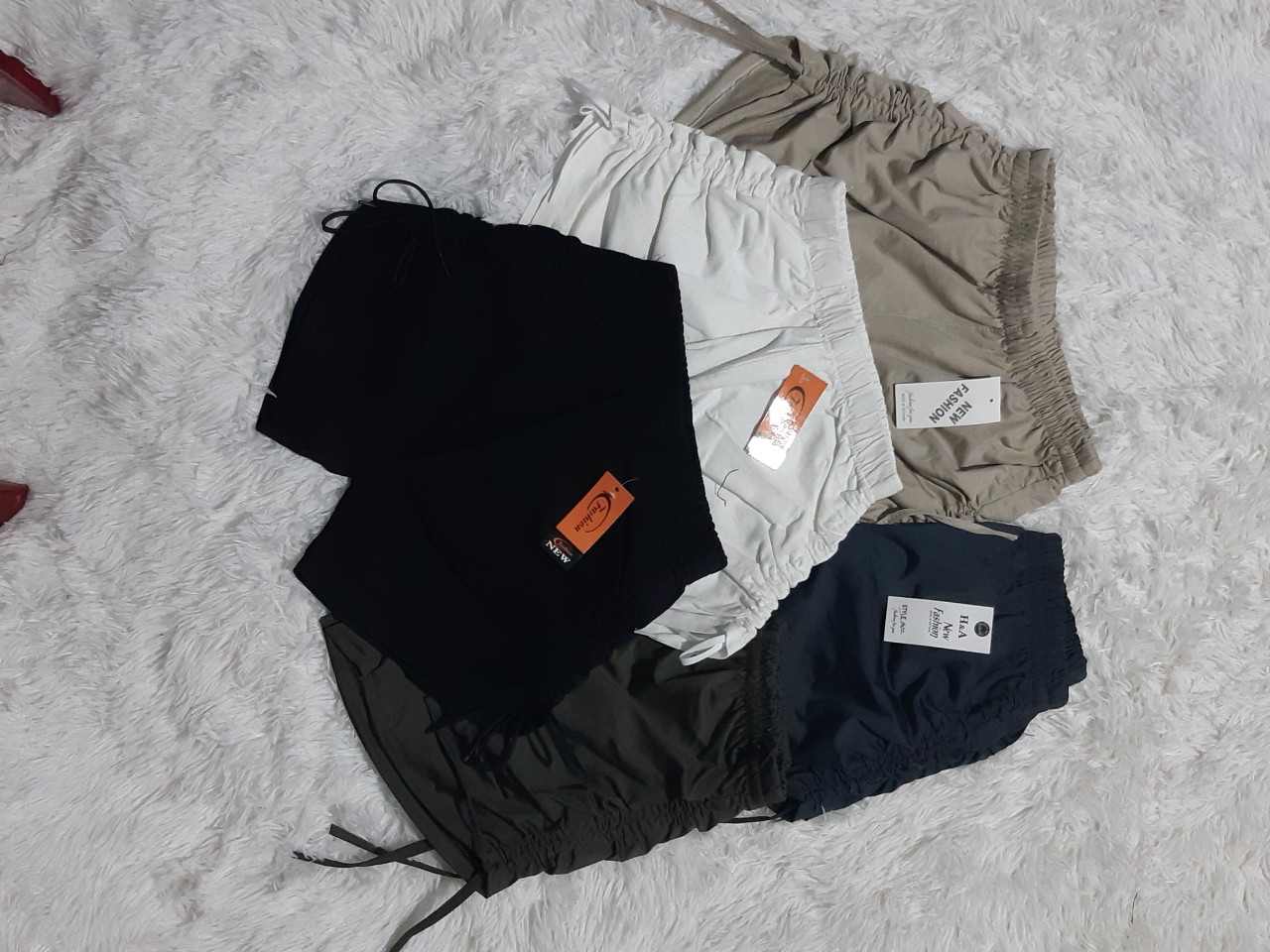 QUẦN SHORT KAKI NỮ CO GIÃN CÓ RÚT DÂY 2 BÊN