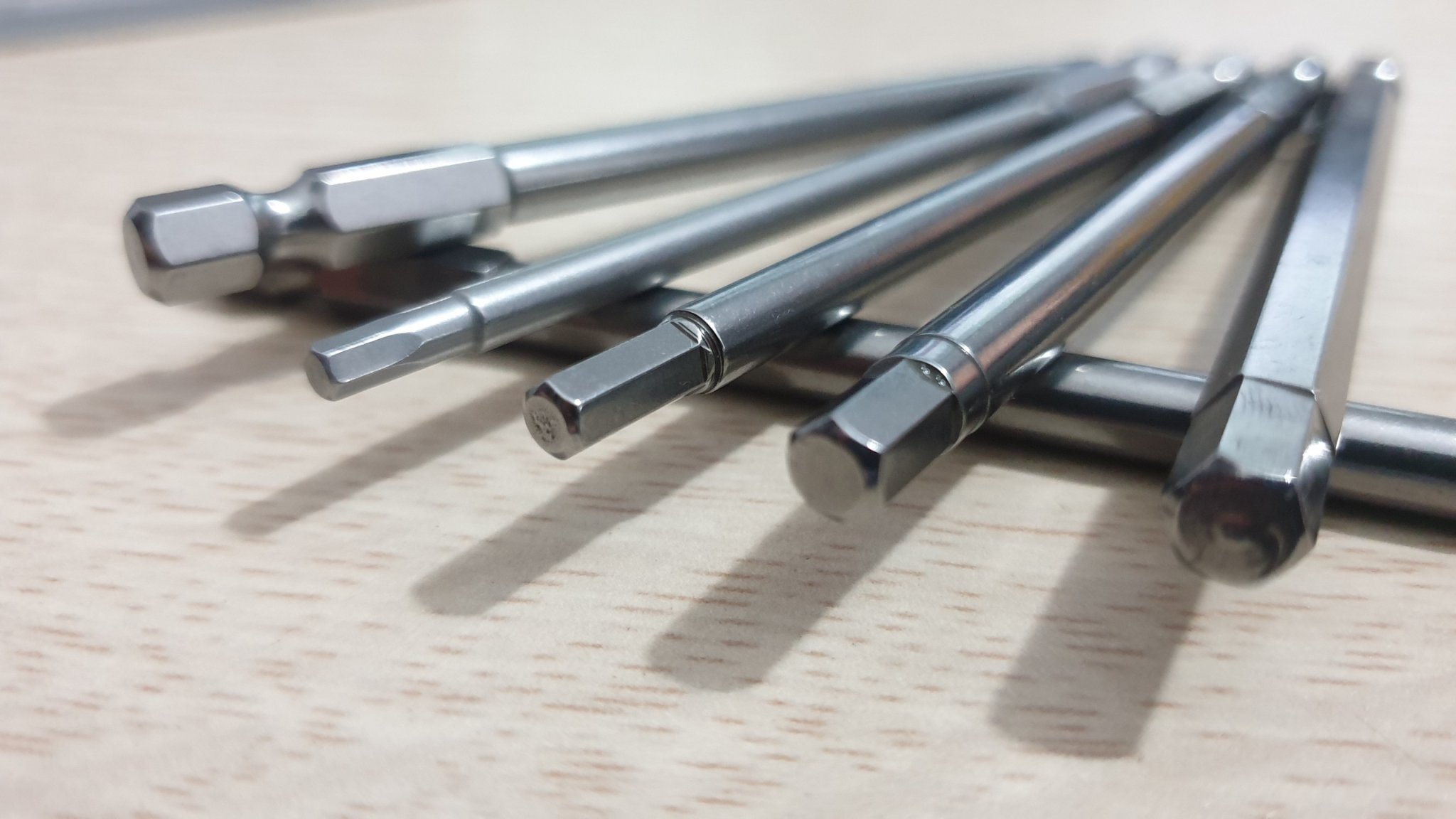 Lục giác lắp máy khoan loại 4mm