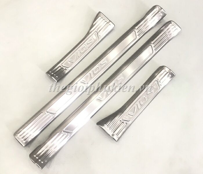 Bộ Ốp bậc cửa, Nẹp bước chân INOX Toyota Vios 2019 – Bên Trong
