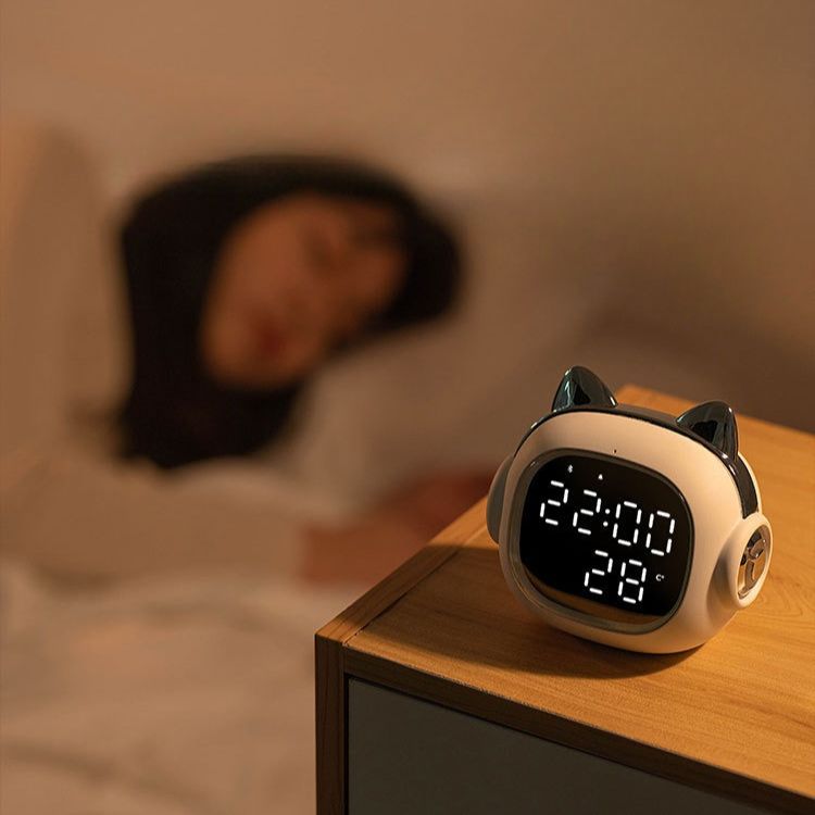 Bluetooth speaker alarm clock with lamp sleep to table