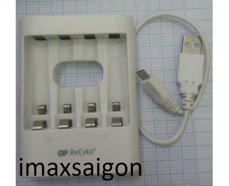 BỘ SẠC PIN GP RECYKO AA/AAA