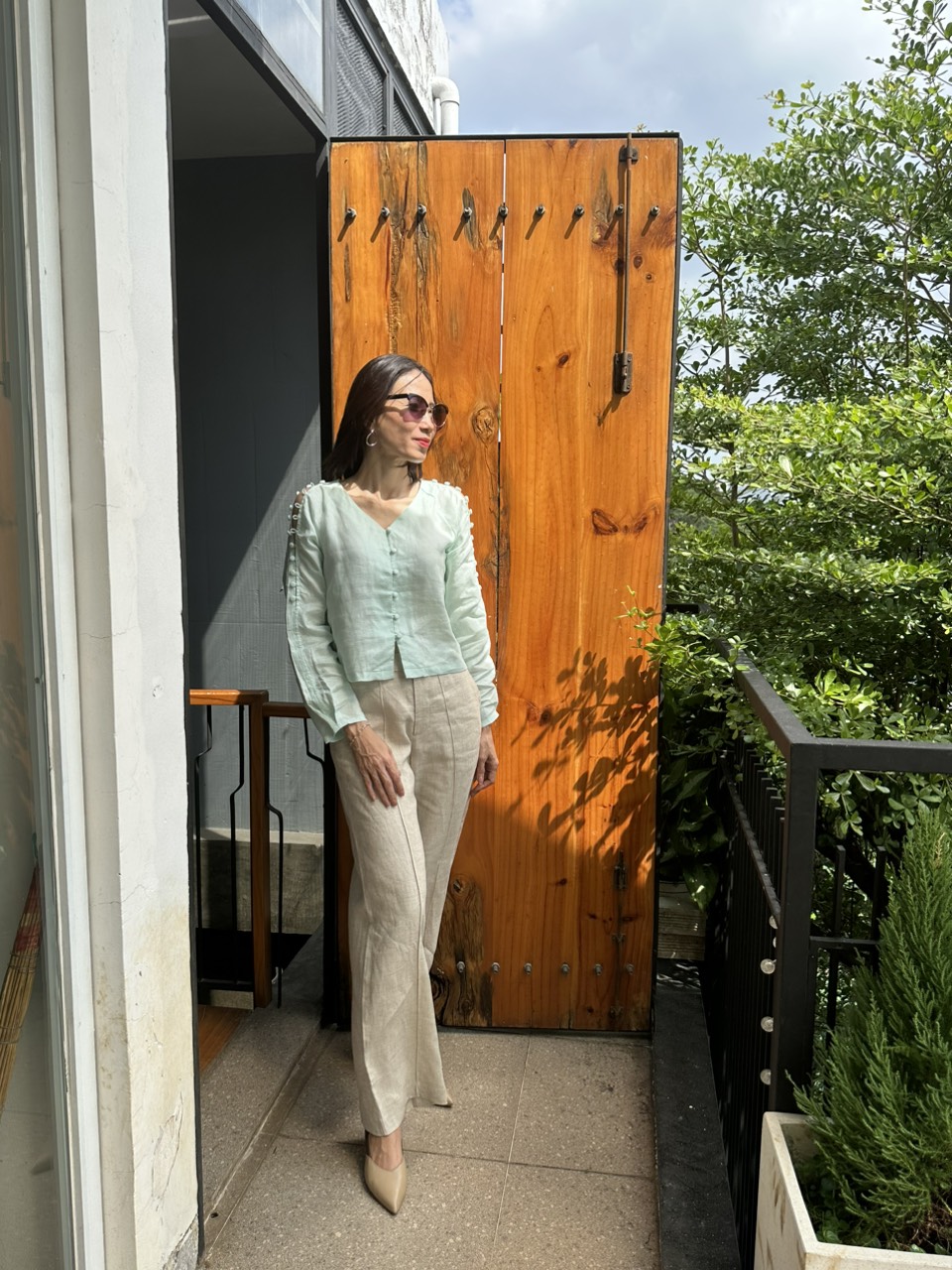 MaxMessi - Áo top linen cao cấp tay dài nút sườn