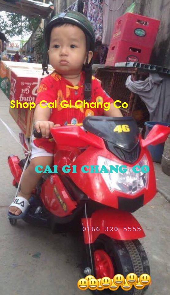 XE MÁY ĐIỆN TRẺ EM KIỂU DÁNG XE THỂ THAO CỰC CHẤT