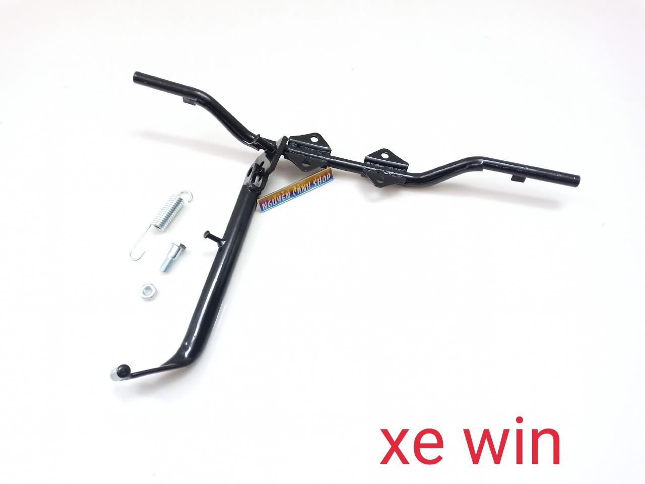 gác chân xe win 100 có chống nghiên
