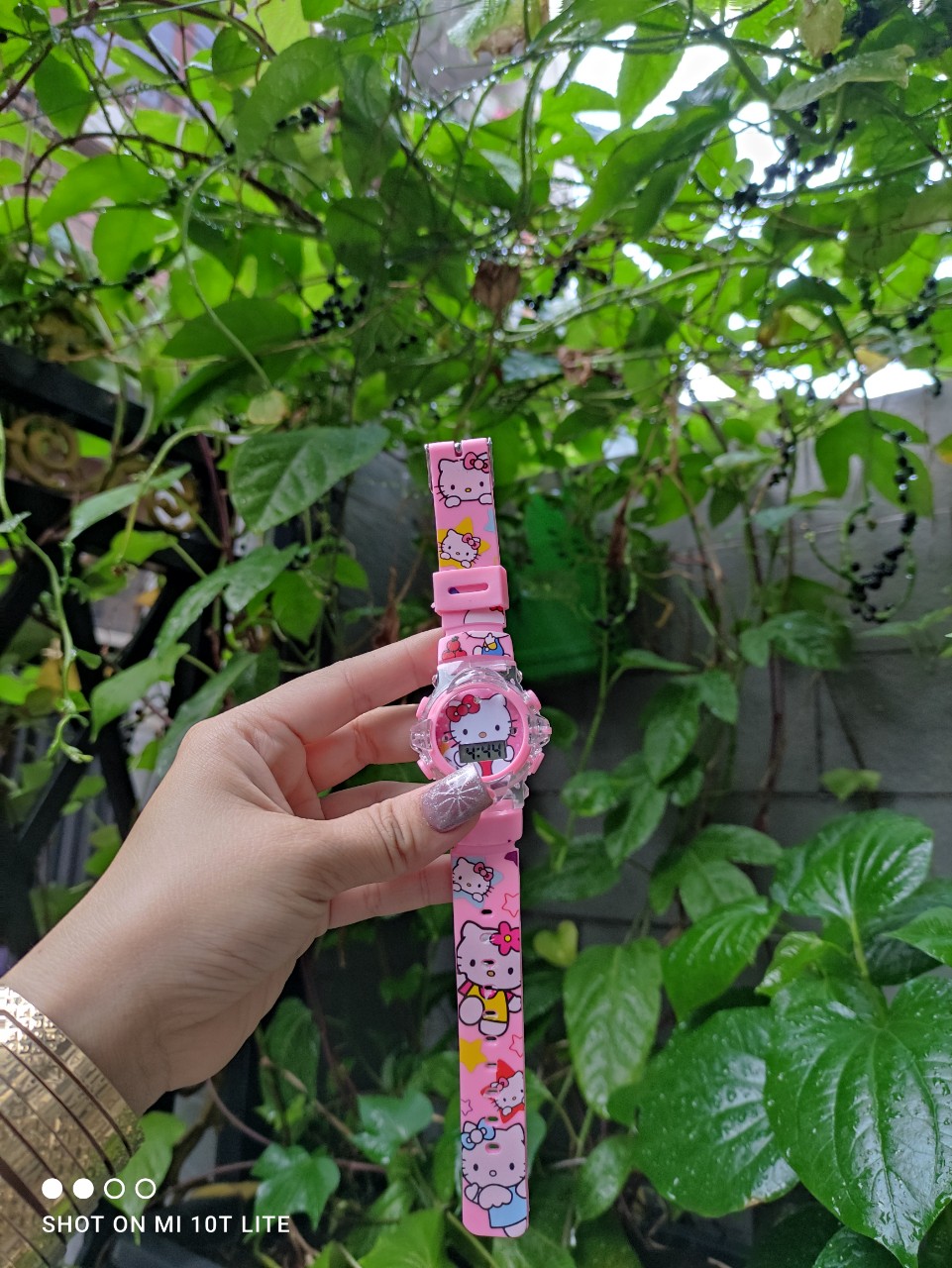 ĐỒNG HỒ KIM HELLO KITTY