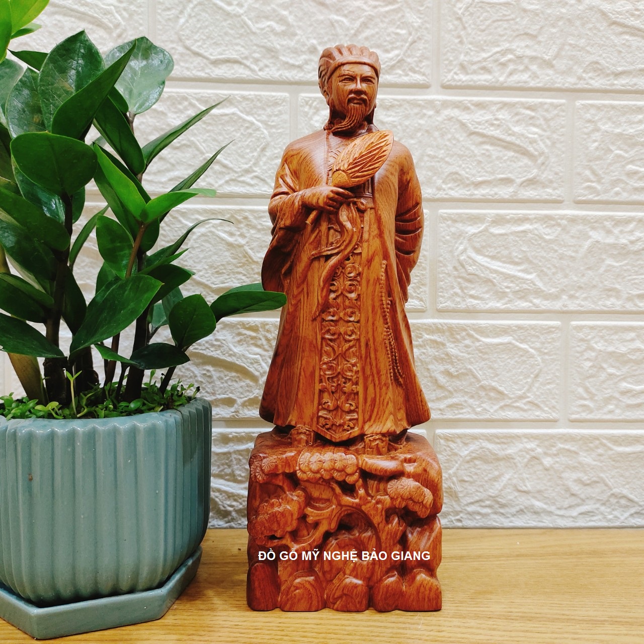 Tượng khổng minh gia cát lượng gỗ hương cao 30 cm