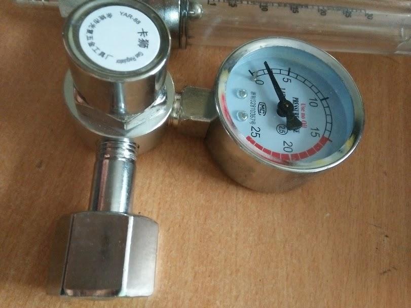 Đồng hồ khí Argon