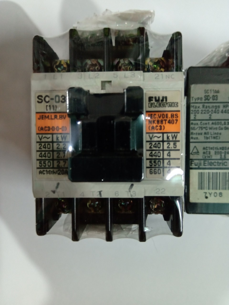 CONTACTOR KHỞI NHẬT BẢN 10A 11A 13A