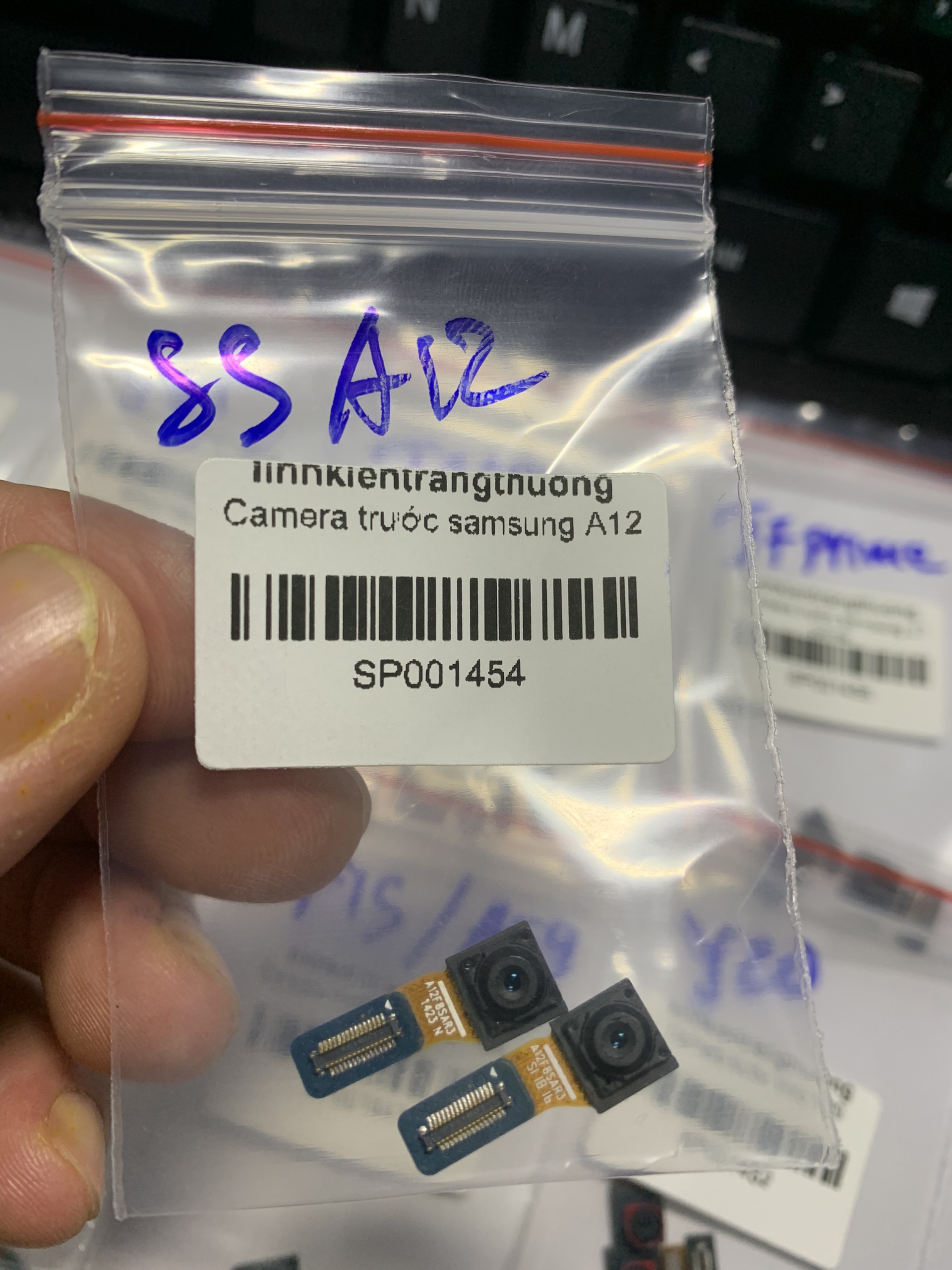 Camera trước samsung A12 - hàng zin, mới
