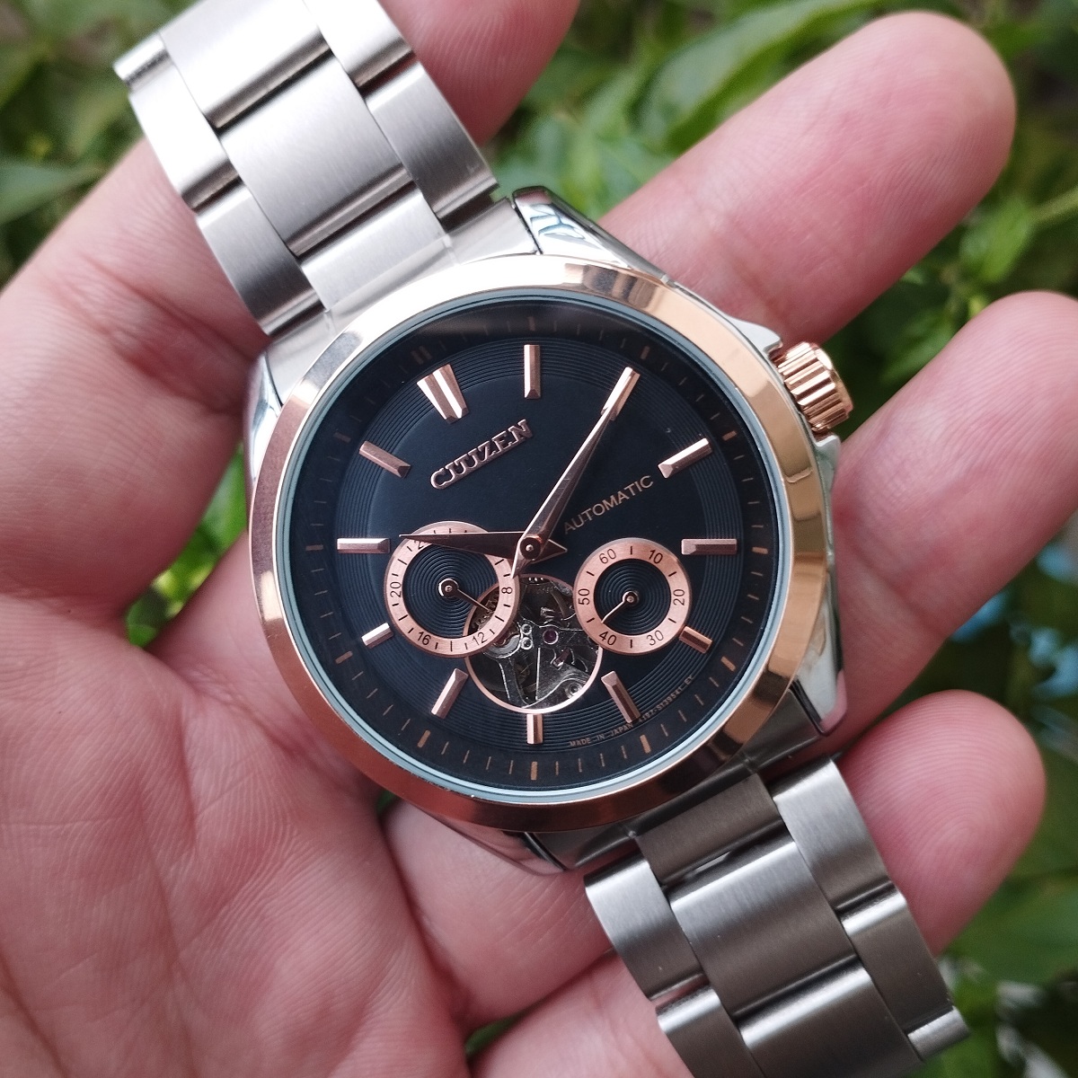 Đồng hồ cơ automatic Citizen dây thép đẳng cấp sang trọng