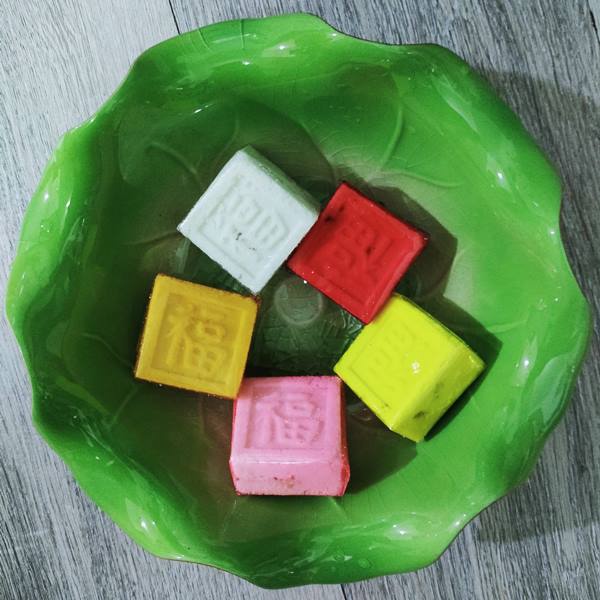 (COMBO 5 CÁI )Bánh Ngũ sắc,oản 5 màu vuông (cúng sao,cúng chay,cúng Phật,cúng dường...)
