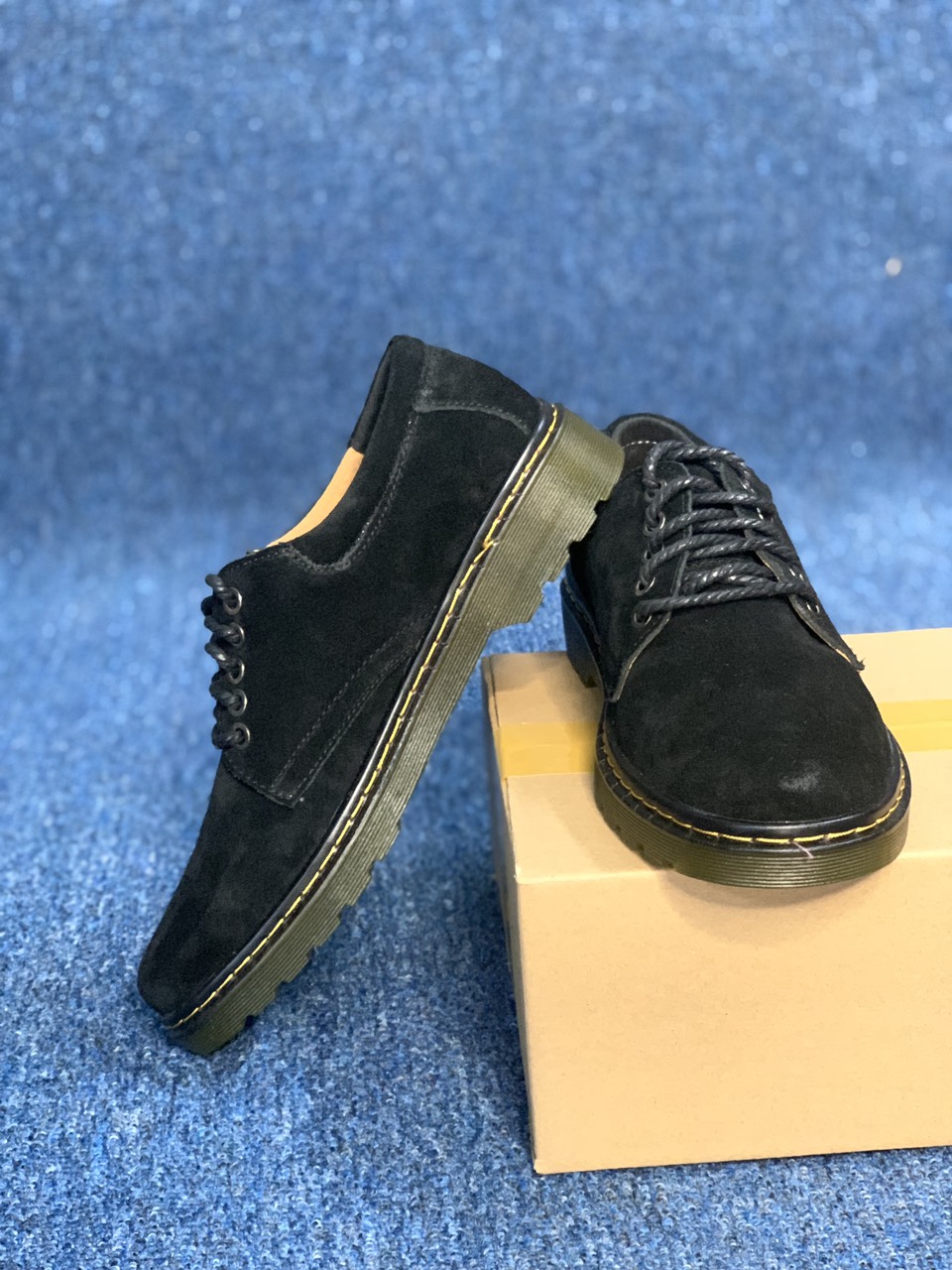 Giày Dr Martens Da Bò Lộn -Bảo Hành 12 Tháng