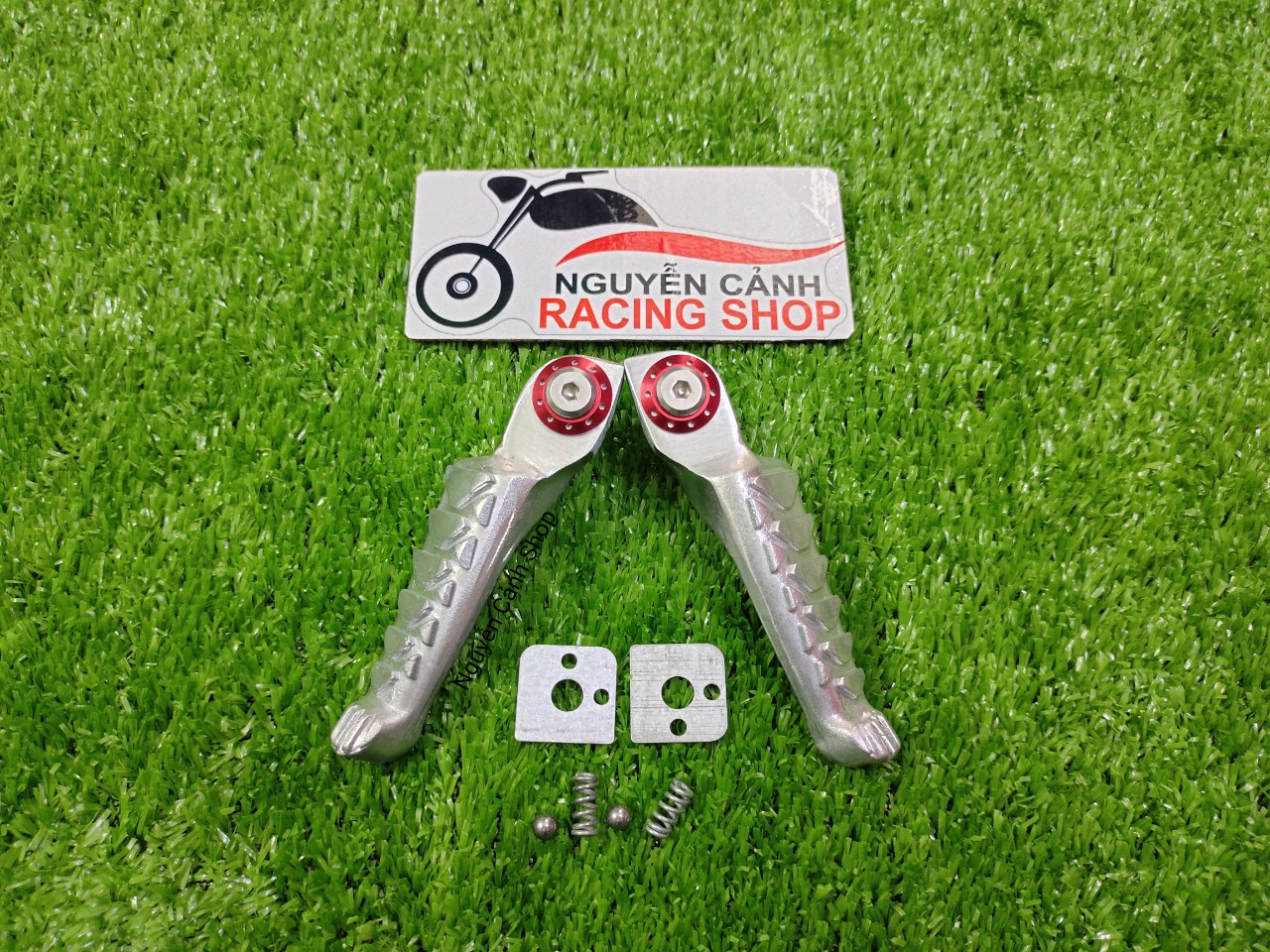 Gác chân dream Wave bật bi có ốc