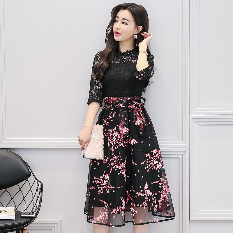 Đầm Ren Hoa Thạch Anh - New Thoi Trang