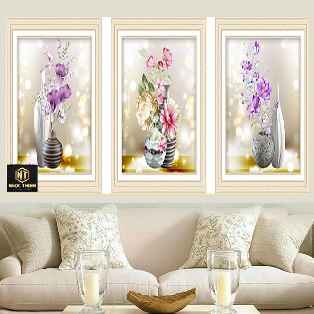 Tranh đính đá mẫu mới bình hoa khoe sắc bộ 3 kt 148x50cm
