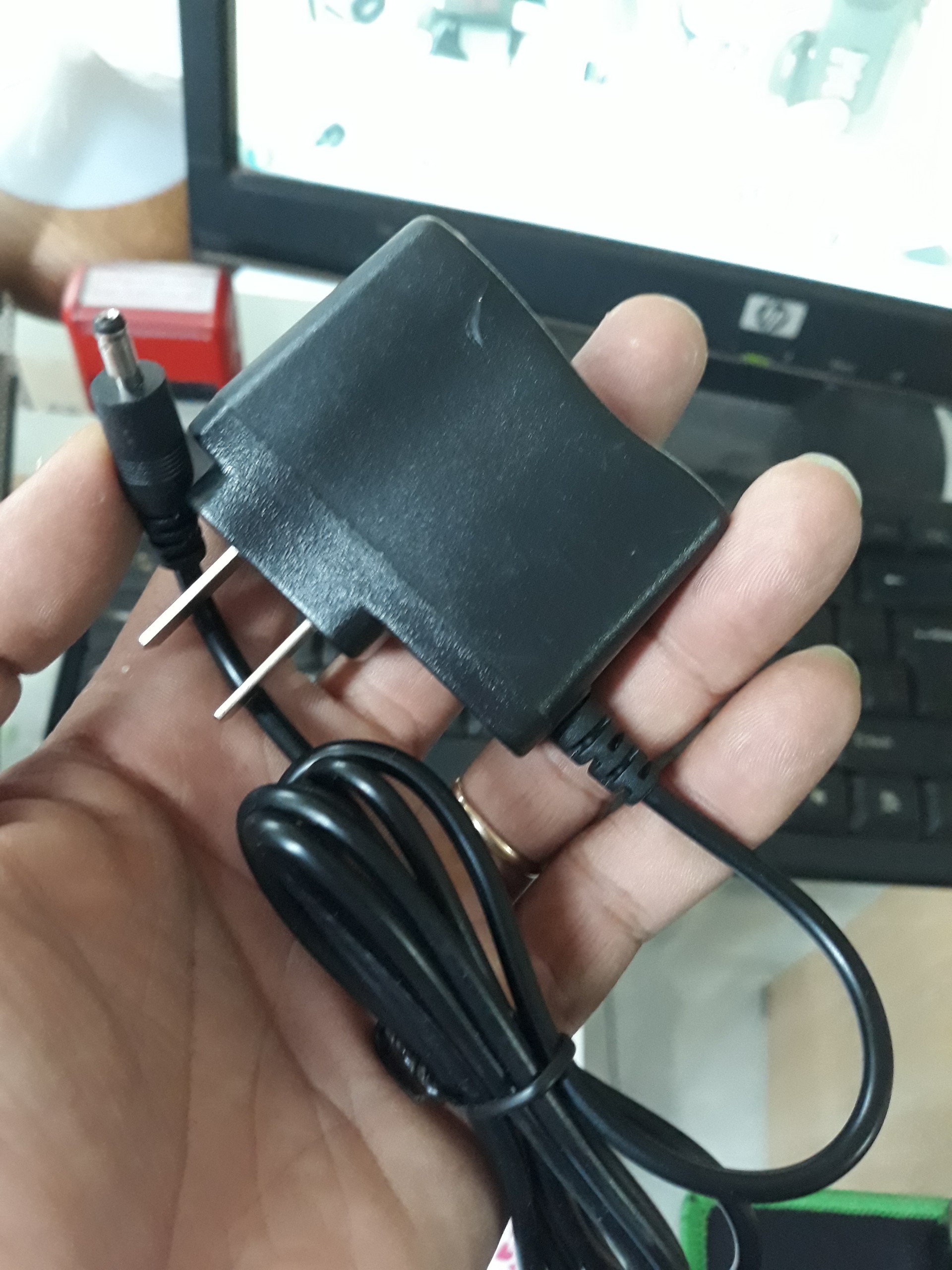 [HCM]Nguồn Sạc Adapter 9V-1A Cho Loa Daile S8 (5.5 x 2.1mm)