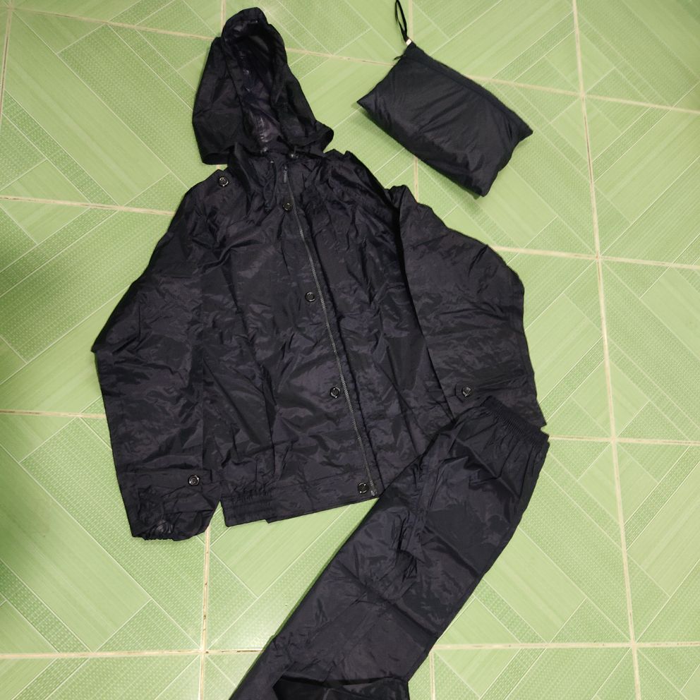 Bộ quần áo mưa xanh đen