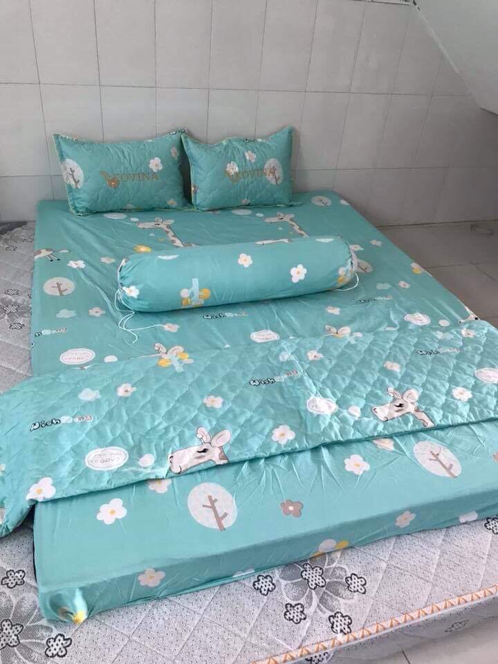 [SIÊU ĐẸP] COMBO BỘ 5 MÓN (CHĂN + RA+ 2 VỎ GỐI NẰM+ 1 VỎ GỐI ÔM) KÍCH THƯỚC CHUẨN 1M6x2M - CHẤT VẢI CỰC ĐẸP, ĐƯỜNG MAY TỈ MỈ. POLY HÀN QUỐC phu kien giuong ngu, bo chan ra, chan ra 5 mon, chan ga giuong