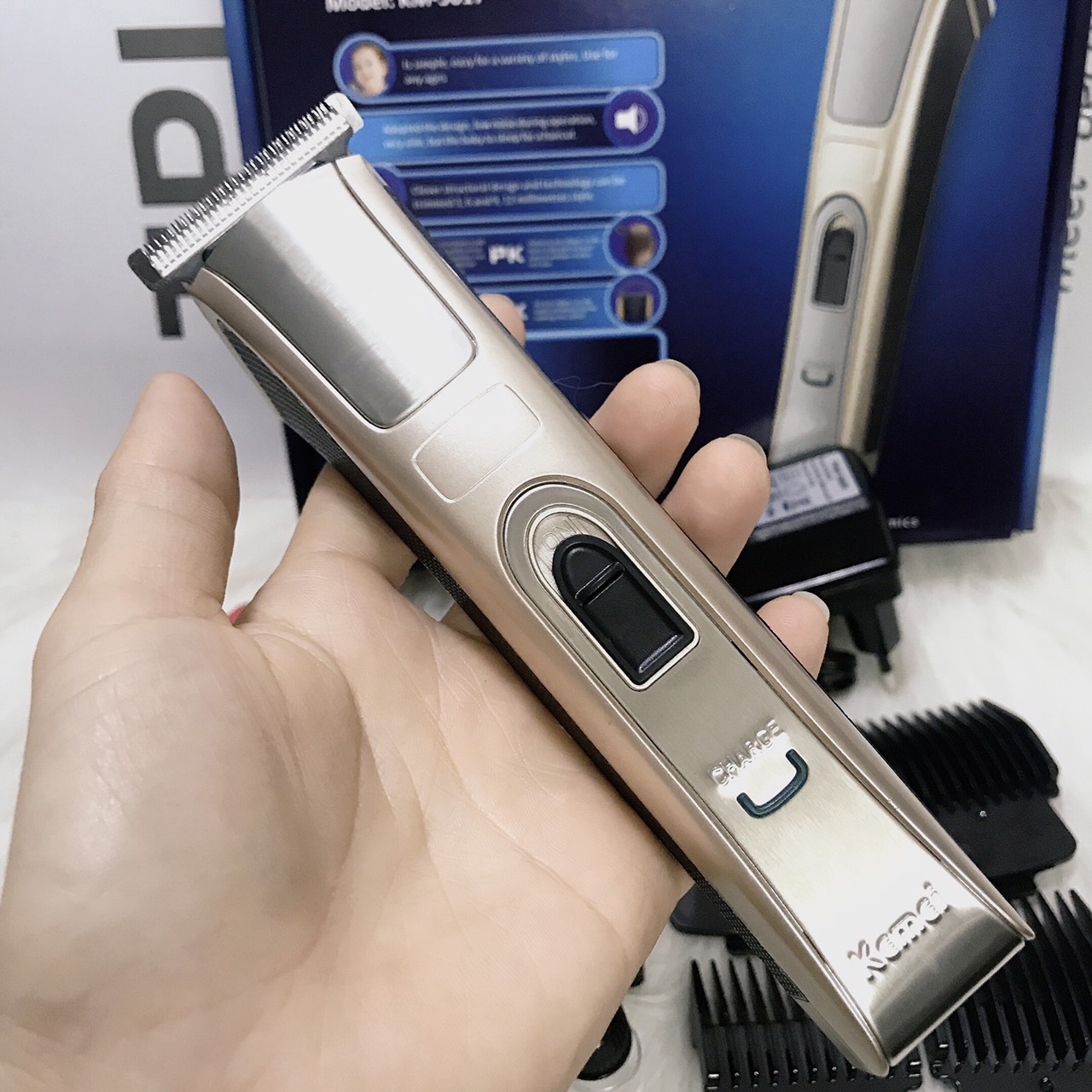 Tông đơ cắt tóc KEMEI 5017 cao cấp