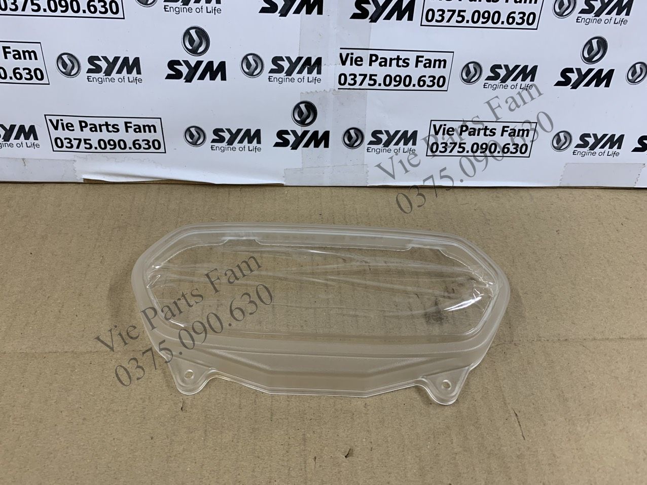 Mica/ mặt kính đồng hồ Attila đời đầu
