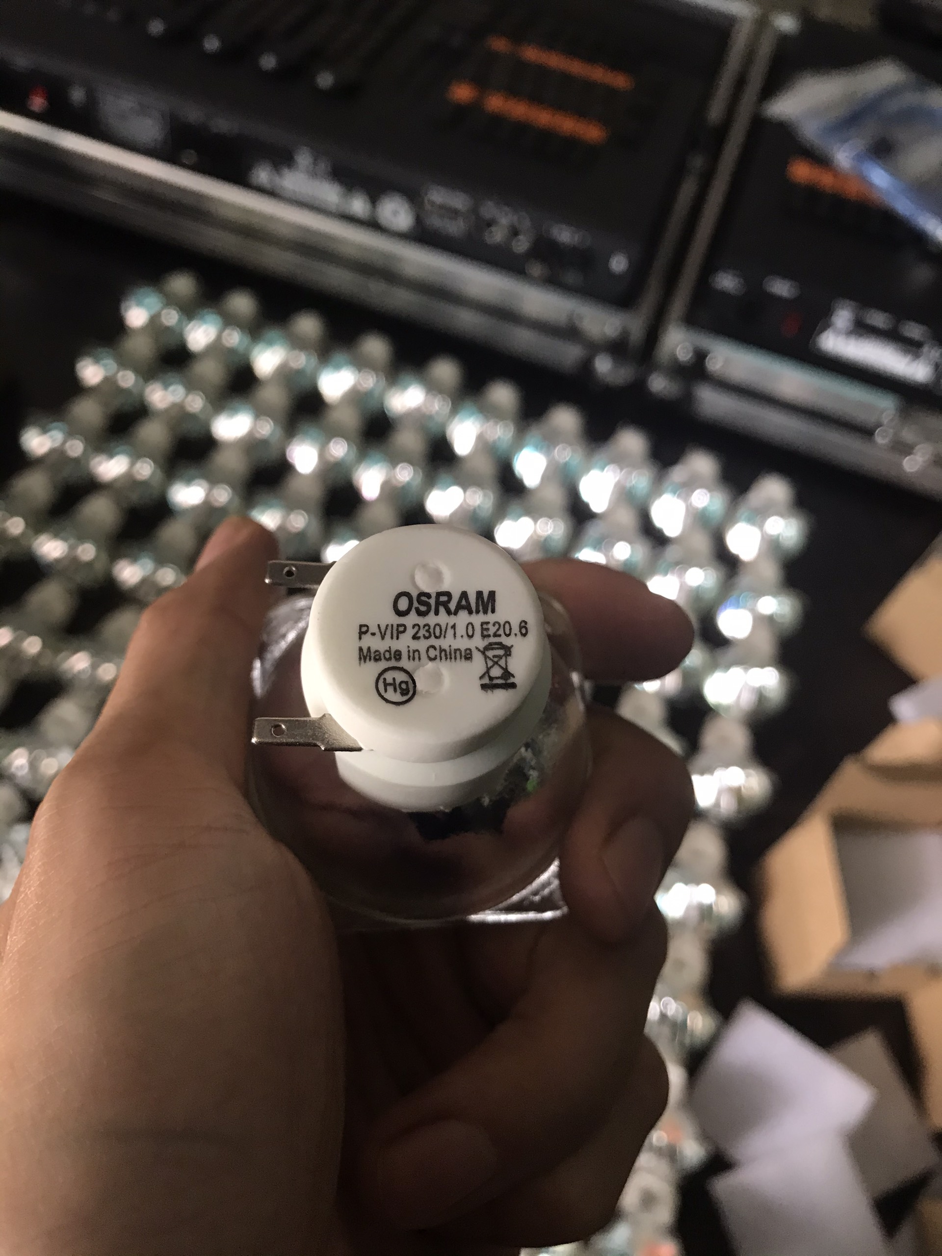 Bóng Beam 230W 7R thương hiệu Osram