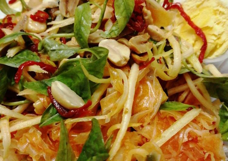 1 bịch bánh tráng trộn sa tế thập cẩm