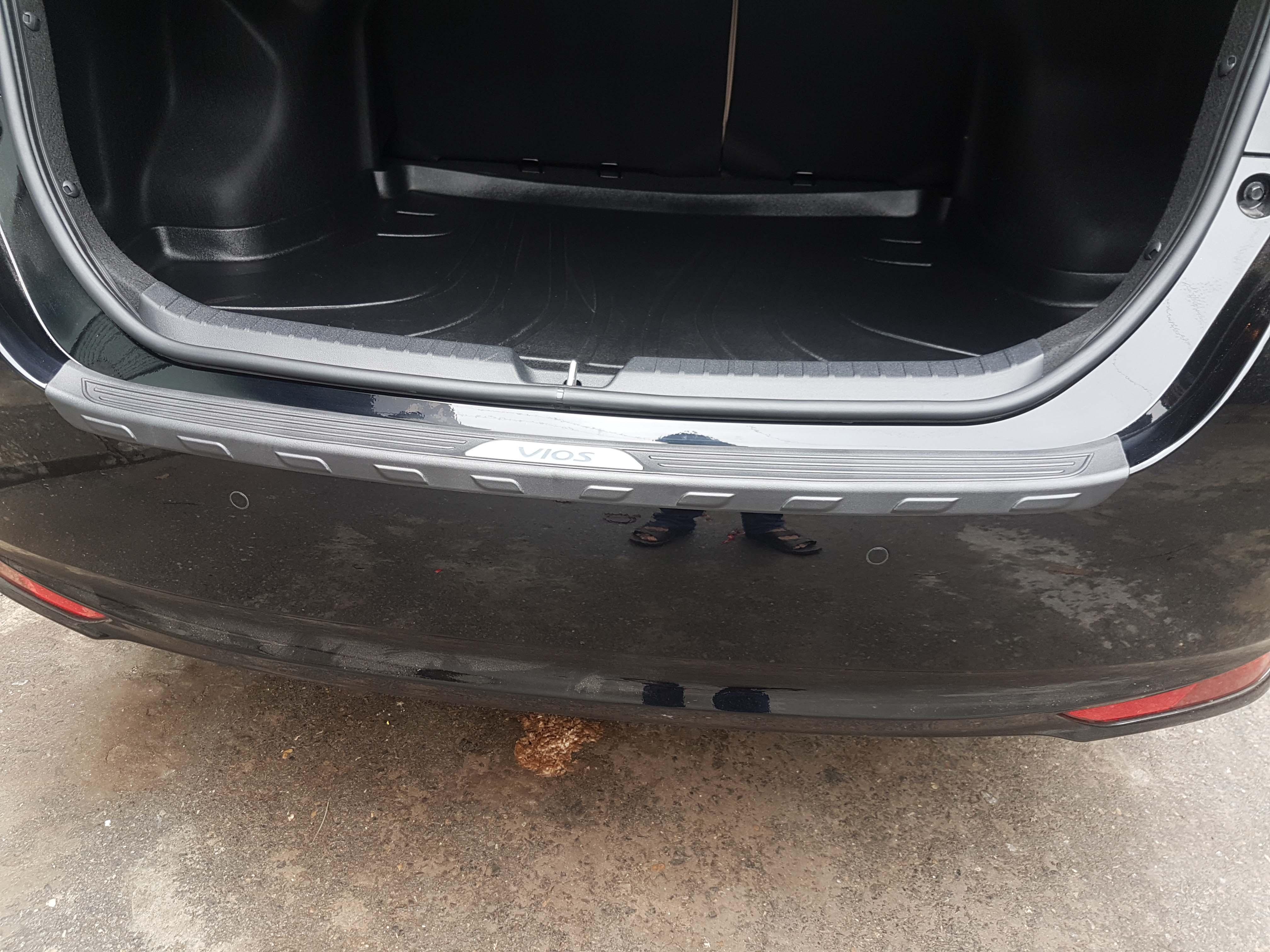 Bậc cốp nhựa Toyota Vios 2019