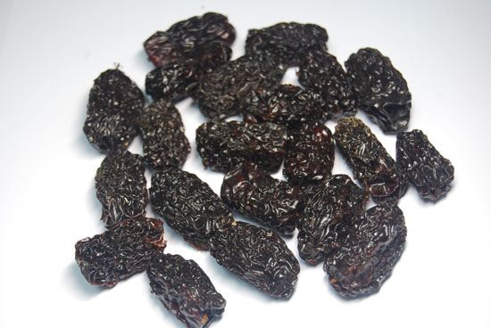 Táo đen sấy khô cùi dầy 1kg rất ngon túi 1kg