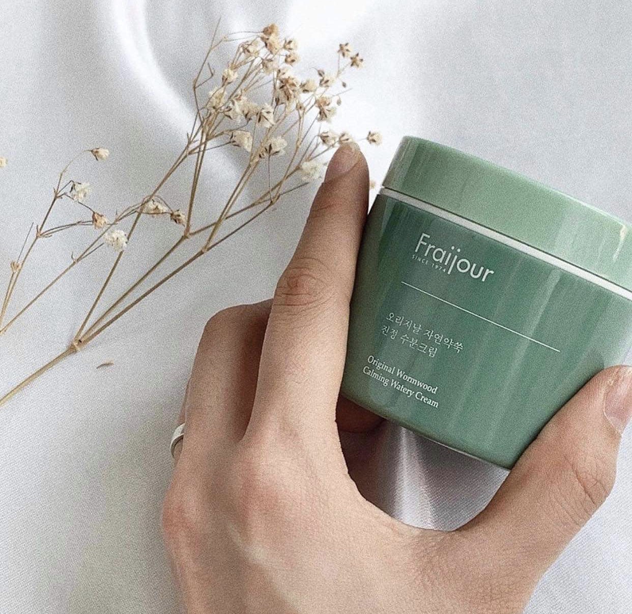 Kem dưỡng thảo mộc Fraijour Original Herb Wormwood Calming Watery Cream